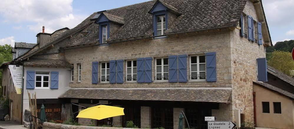 Logis Hotel Restaurant L'Auberge Du Chateau Muret-le-Château エクステリア 写真
