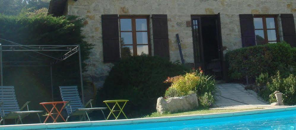Logis Hotel Restaurant L'Auberge Du Chateau Muret-le-Château エクステリア 写真